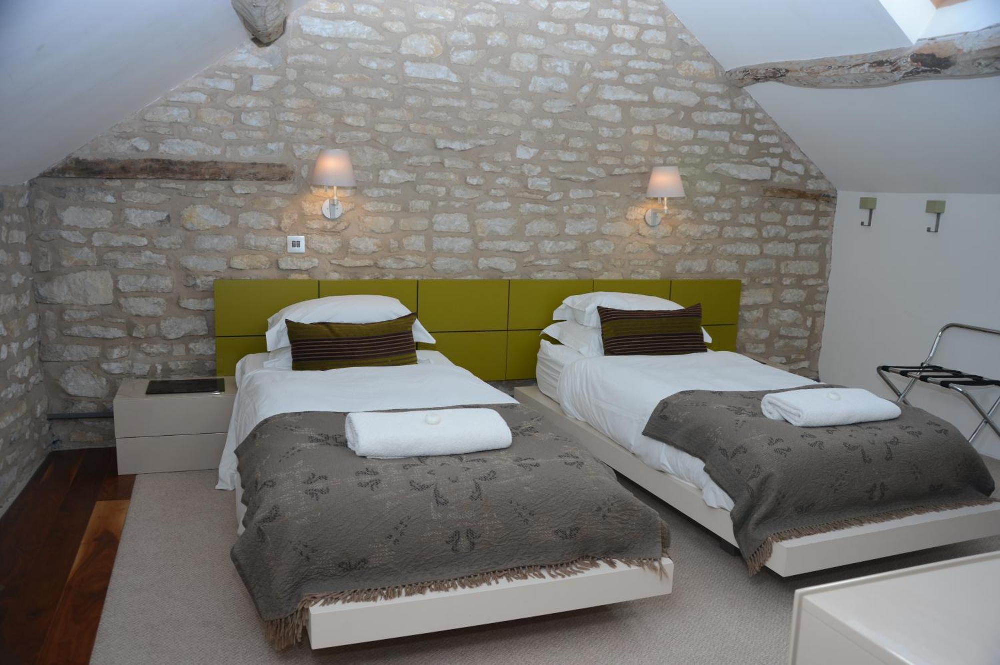 Noelle'S Cottages, The Barn Пикъринг Екстериор снимка